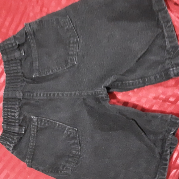 Shorts - Picture 2 of 3